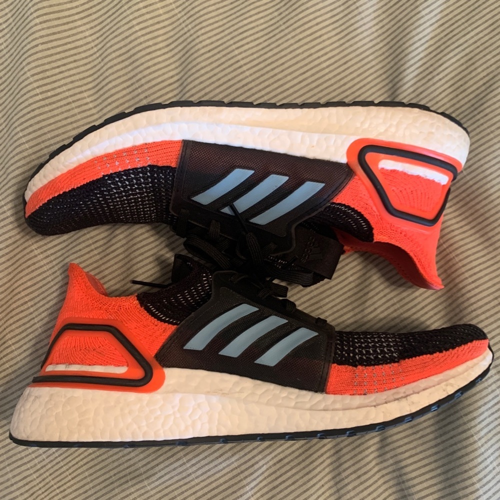 Ultra Boost19 Sz 11 GREAT CONDITION!
